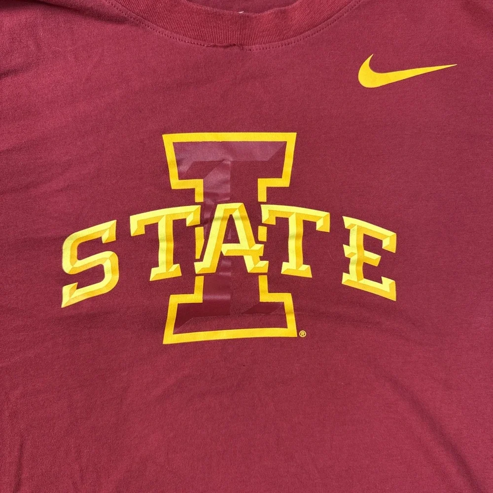 The Nike Tee Dri-FIT Iowa State Cyclones L/S Shirt BV1998-69W Mens L NCAA